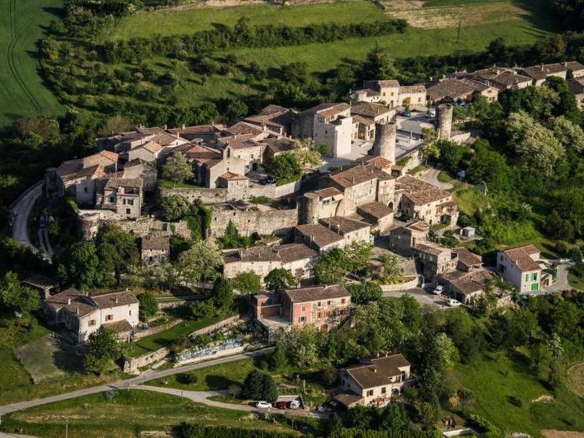 Saint-Vincent-de-Barres L'Attrape Reve B&B 외부 사진